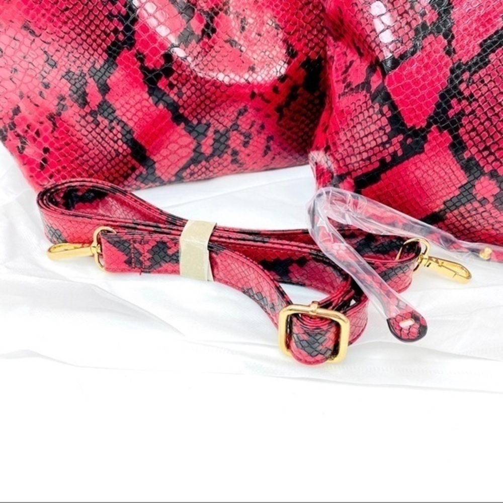 Python Snake Skin 2-in-1 Shoulder Bag - Picture 11 of 11